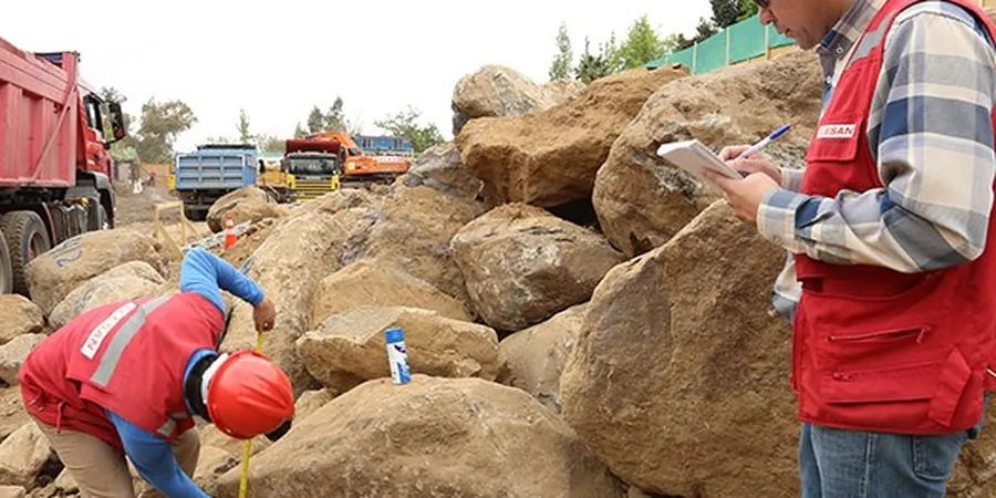 Illustrative image of Soil mechanics study in Dundee